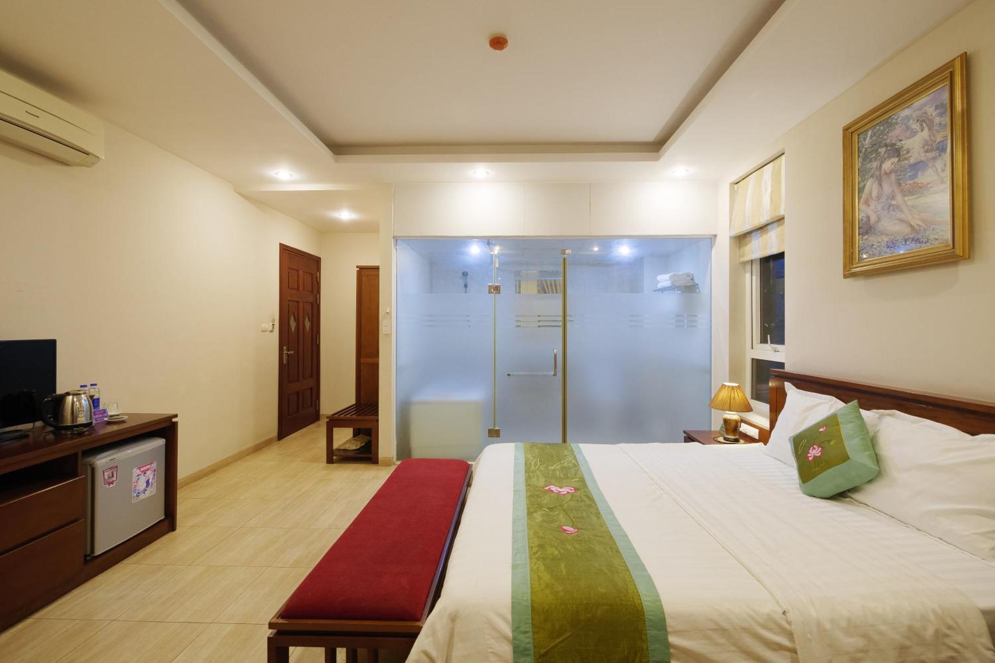 Ngan Ha Hotel Long Bien Hanoi Exterior photo