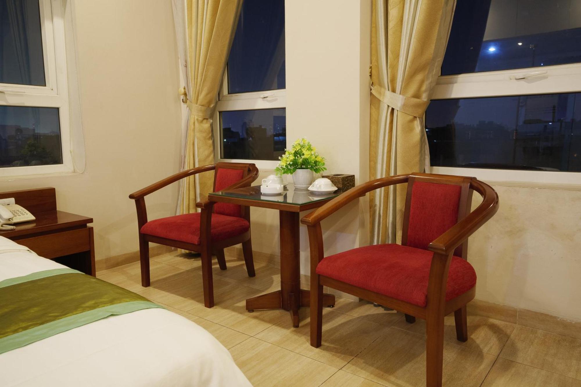 Ngan Ha Hotel Long Bien Hanoi Exterior photo
