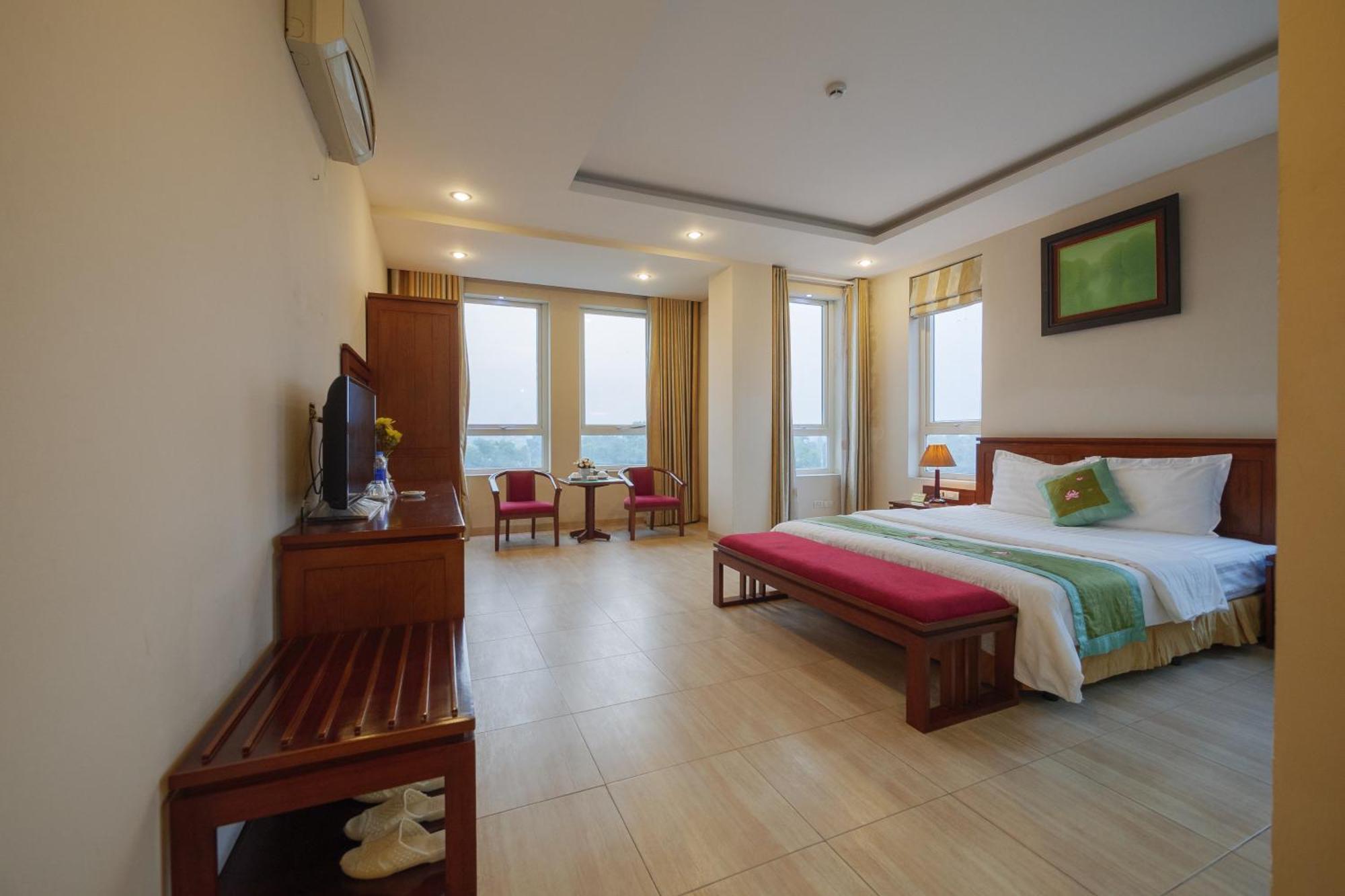 Ngan Ha Hotel Long Bien Hanoi Exterior photo