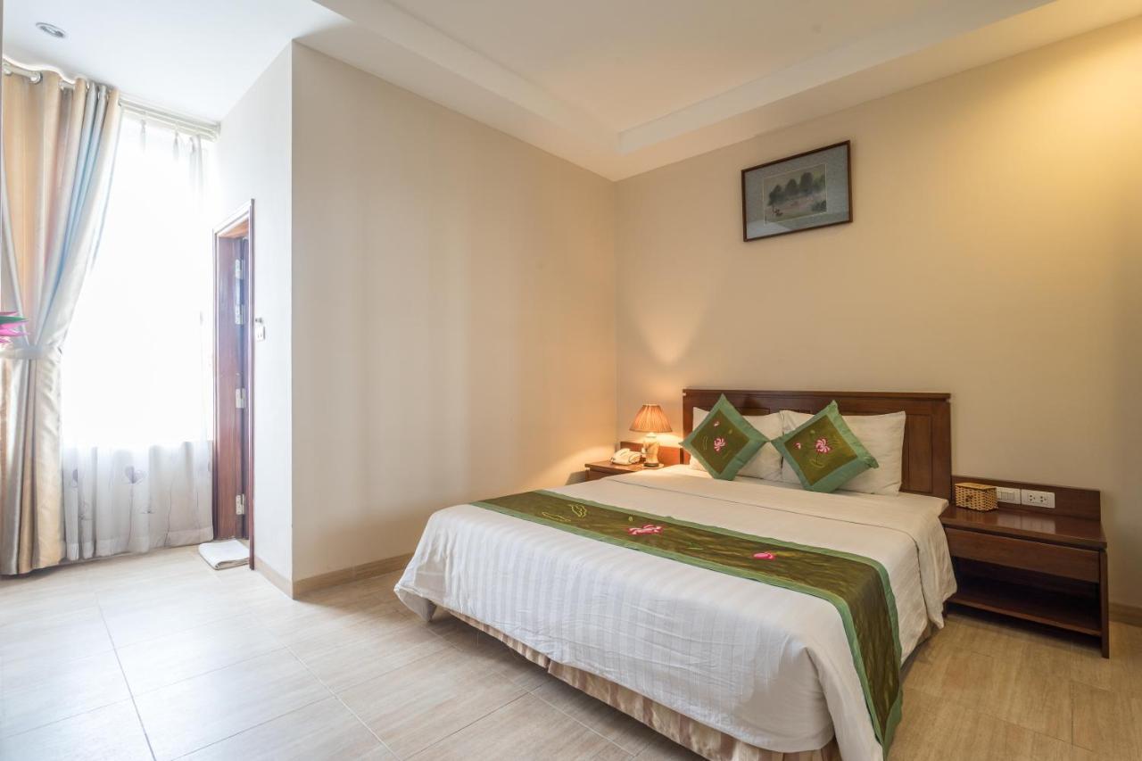 Ngan Ha Hotel Long Bien Hanoi Exterior photo
